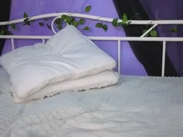 superbdolls on Chaturbate