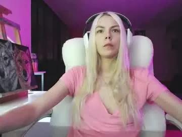 Freechat tinykylie on Chaturbate