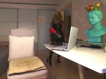 Freechat totally_spy on Chaturbate