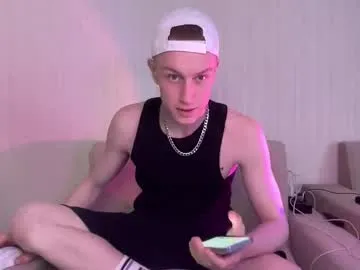 travis_gracile
