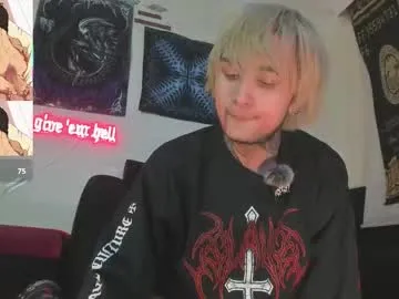 vampiredavyd on Chaturbate