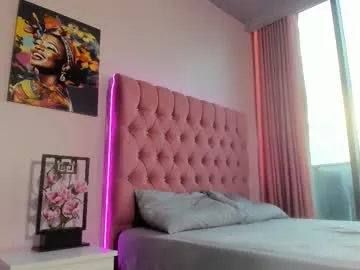 vanillaflo on Chaturbate