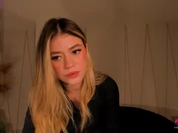 violetthansson on Chaturbate