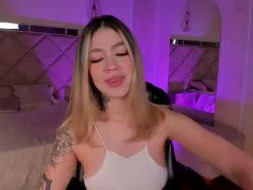 violetthansson on Chaturbate