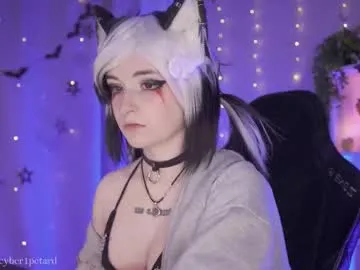 vronnier on Chaturbate