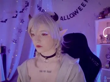 vronnier on Chaturbate