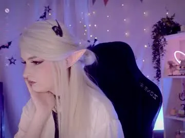 vronnier on Chaturbate