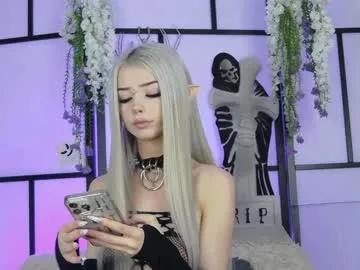 xenomy — Elf kiss under the moon  Trick or treat ? - Multi Goal: Pussy play + cumshow [2572 tokens left] #daddy #cosplay #smallboobs #squirt #teen