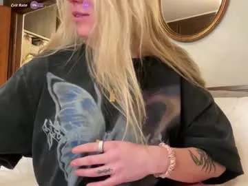 xstellabeex — Cute, curvy & ready to play  Tip patterns active: 111|222|333|444 Goal: Take off Shirt: Reveal Lingerie [4999 tokens left] #bigtits #squirt #bigboobs #feet