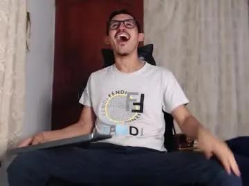 Freechat xxxhome_alonexxx on Chaturbate