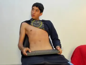 yago_7 — get naked #cum, #twink, #gay, #uncut #couple [395 tokens left]