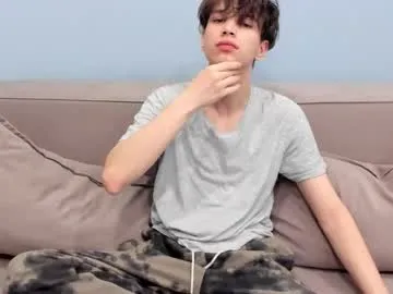 your_shy_guy on Chaturbate