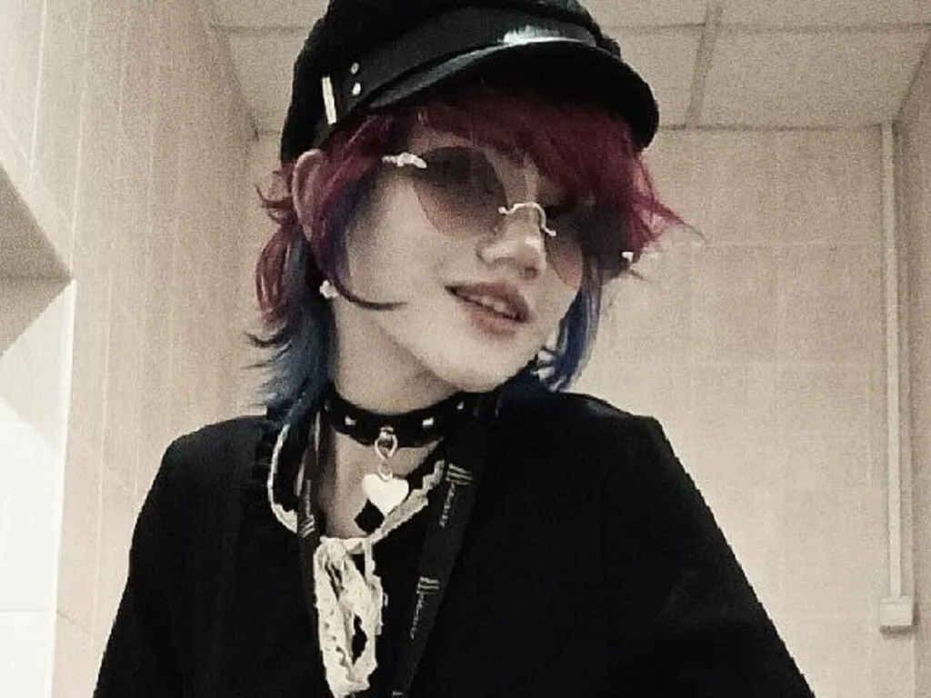 ElanorCiolek — I'm a girl with a vivid look and a creative heart, someone who loves transformation and self-expression. Changing my hair color is like changing a mood --- each shade reflects a different side of me. I find magic and comfort in anime and cartoons,...