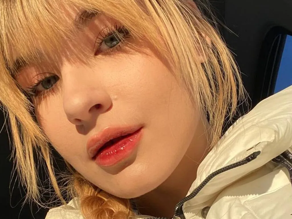 MarianaMeola — Freechat on LiveJasmin