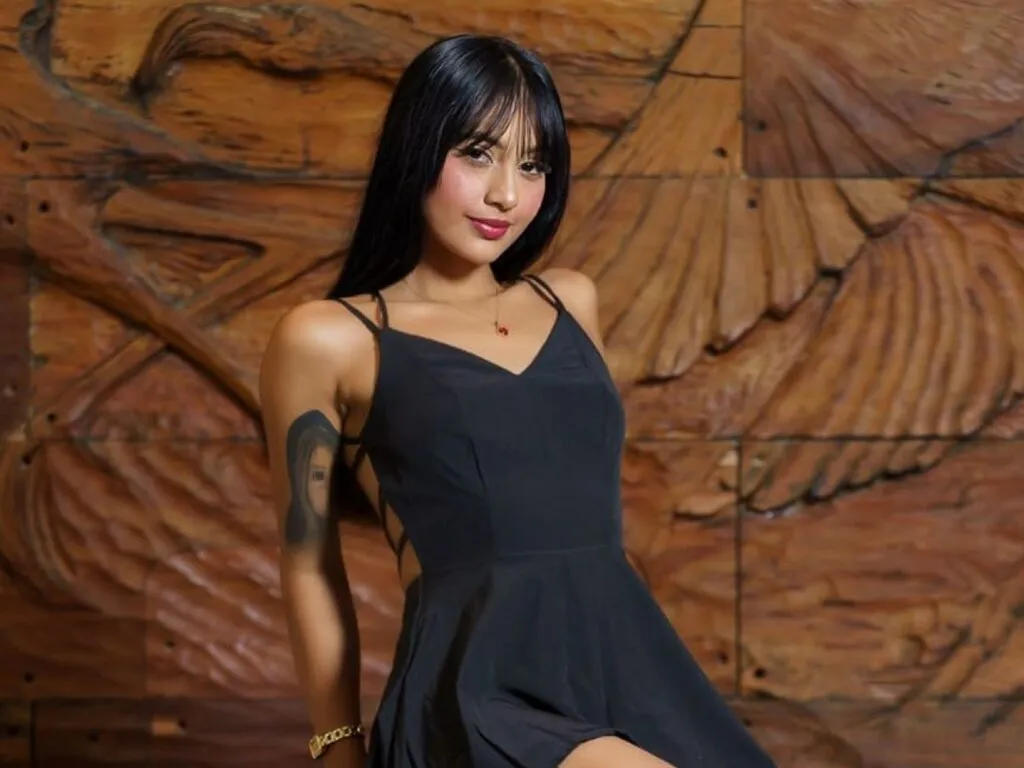 NicolleSweet — I like it when they look at me slowly, as if they had time to discover me without rushing. I like to feel desired, but also cared for. I melt by the tenderness that is hidden in small gestures: a hand that seeks mine, a low voice that says my name,...