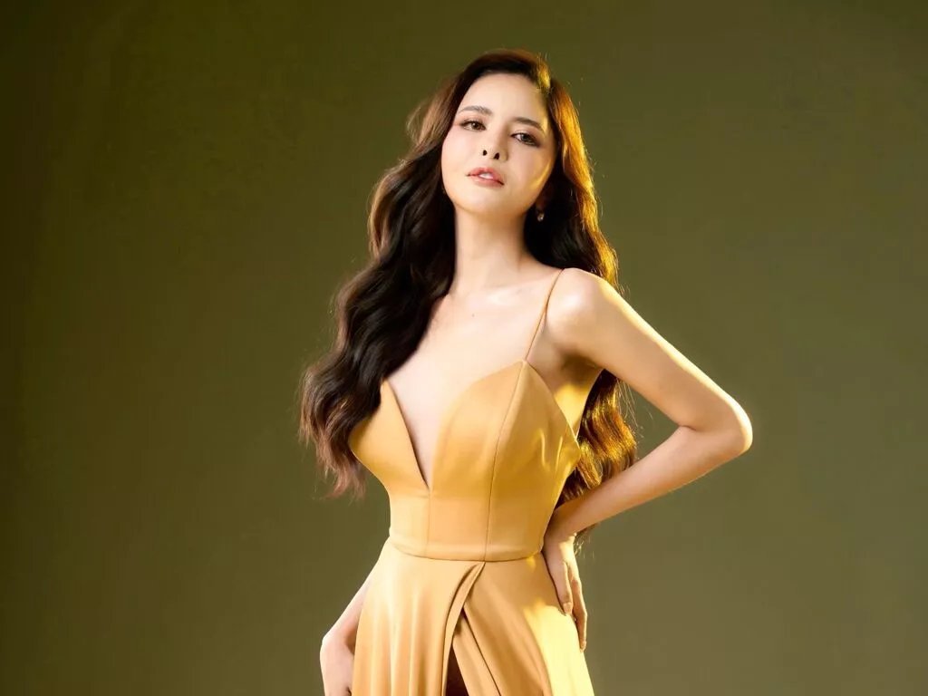 RoxineJaimy — i love traveling been to many asian countries and enjoy the different culture and food, i also do love watching anime and movies and of course love shopping. 