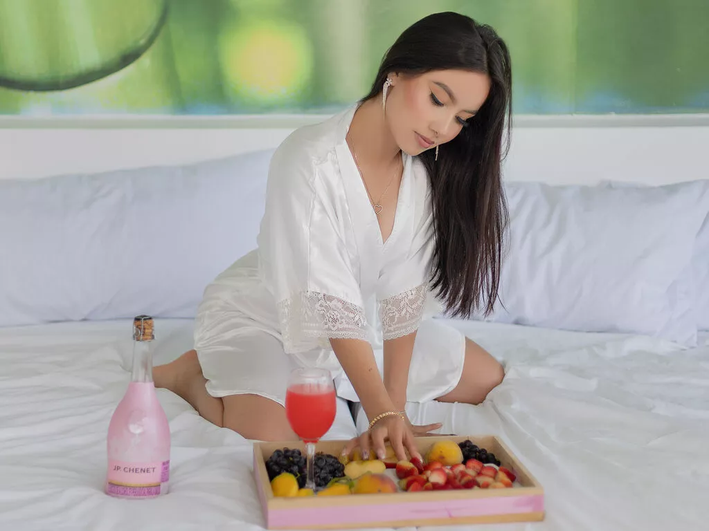 VeronicaBonnie — I enjoy adventure, discovering new emotions, and exploring the depths of human connection. I love conversations that awaken my mind and moments that feed my curiosity. I adore feeling the attraction in the air, that spark that makes every encounter...