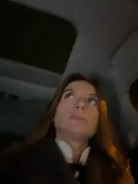 -AngelAri- on StripChat