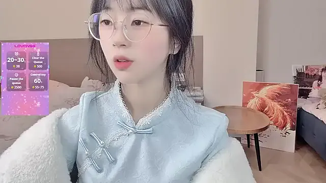 -ruoruo- on StripChat