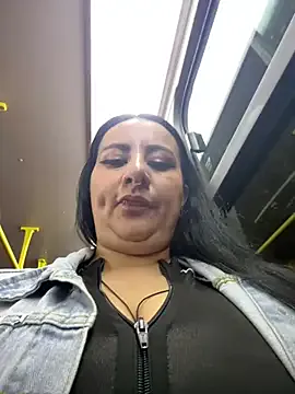 Abril_Luv on StripChat