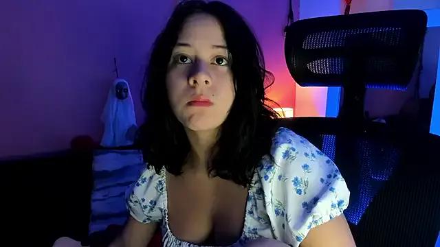 Freechat agnes_213 on StripChat