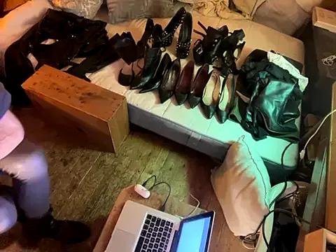 Freechat alexheels_boots on StripChat