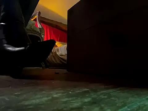 Freechat alexheels_boots on StripChat