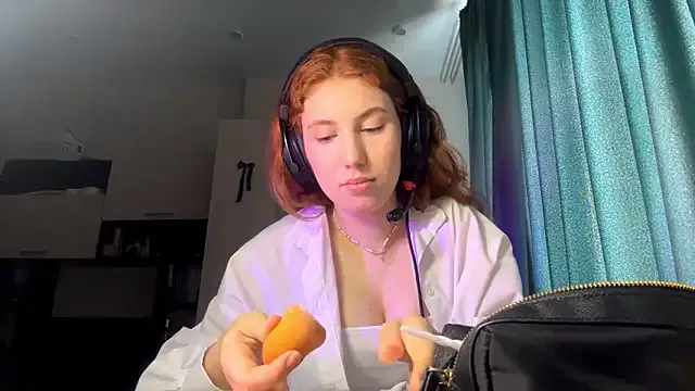 AliceCarrol — show my tongue 