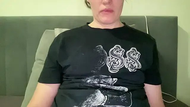 alisa_kitcat on StripChat