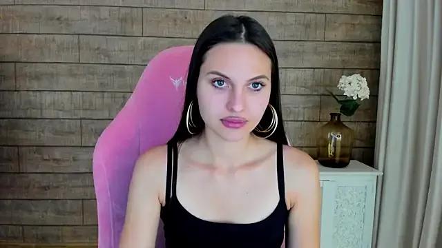 Freechat AlisaVersailles on StripChat