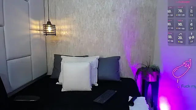 Alison_manning model from sc