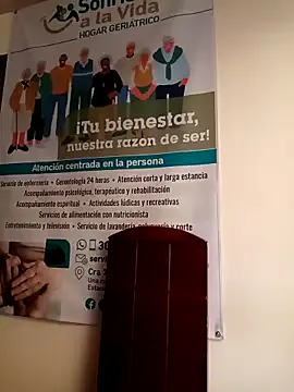 ANDREA-10_ on StripChat