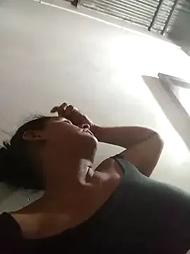 Andreita_95 on StripChat