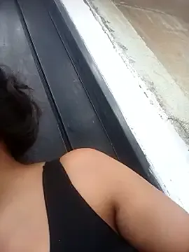 Andreita_95 on StripChat