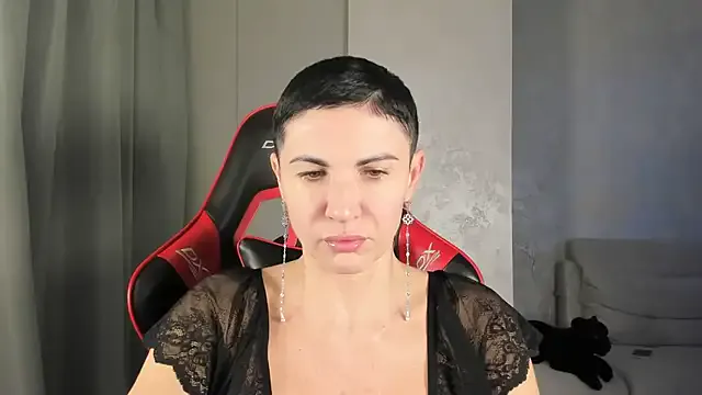 Angel_iam on StripChat