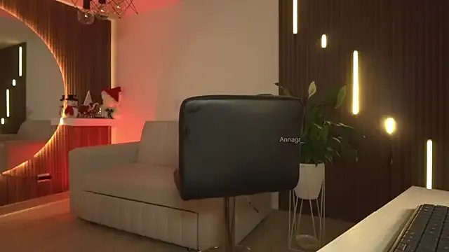 Annagr_ on StripChat