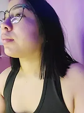 anni_ross on StripChat