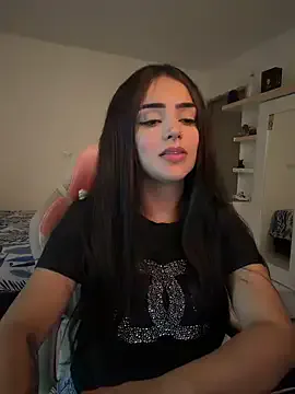 anniehart on StripChat