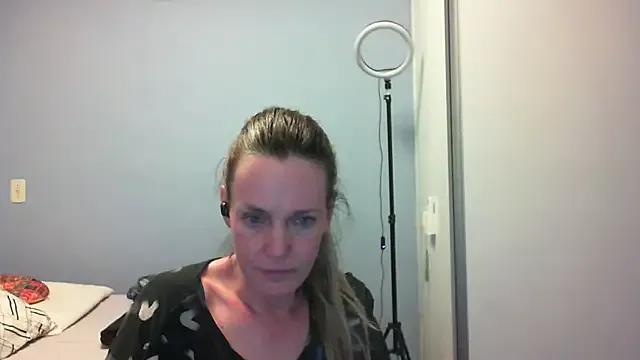 StripChat Annylove1 is Freechat Annylove1 — Turn around and suck fingers