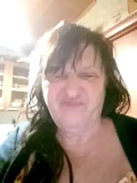 Apeesynka55211 on StripChat