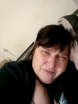 Apeesynka55211 on StripChat