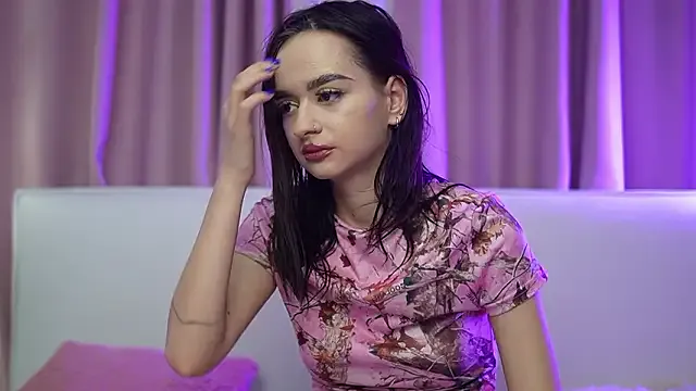 AriellaKitty — undress me