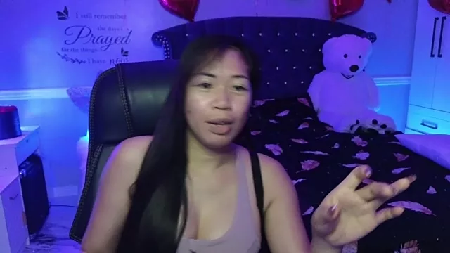 AsianSweetMilf on StripChat