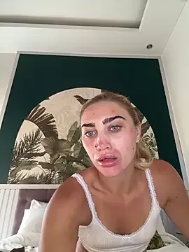 auriangel on StripChat