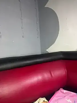 Azuna25 on StripChat