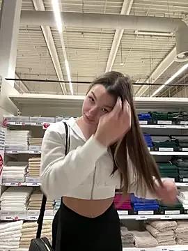 StripChat barbiehumpxxx is Freechat barbiehumpxxx — Show sexy transparent bra under pullover