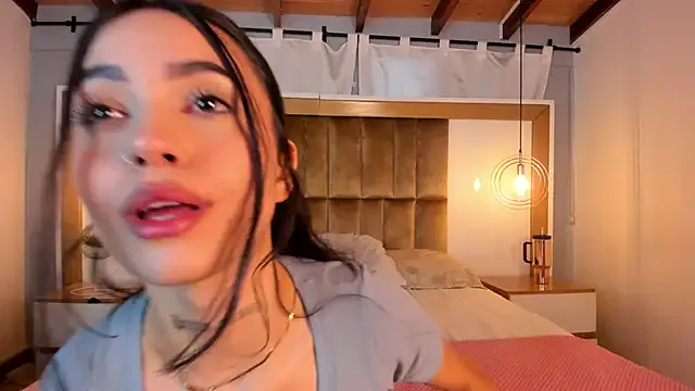 BrianaJhons19 on StripChat