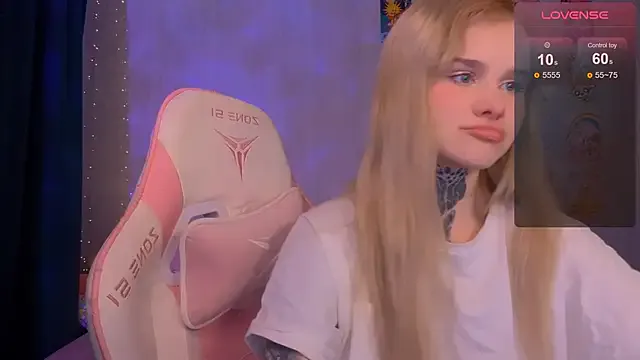 Britney_Lynch on StripChat