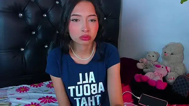 Britney_Rose on StripChat