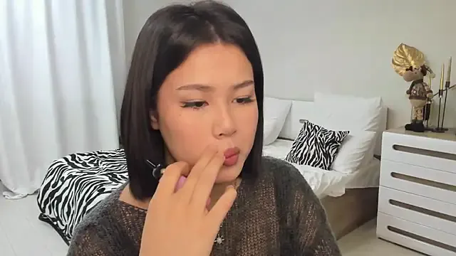 Brunette_Charm on StripChat